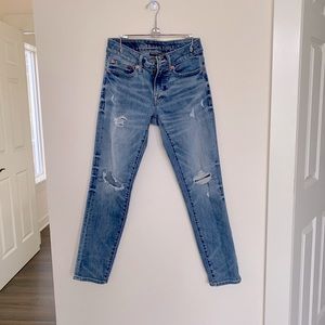 American Eagle distressed jeans Boys 26x28